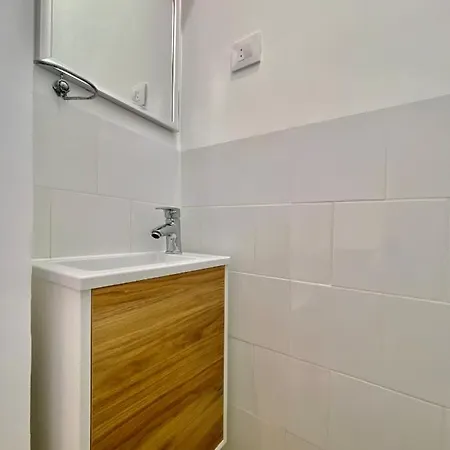 Charming Lavapies Apartment Madrid Exterior photo